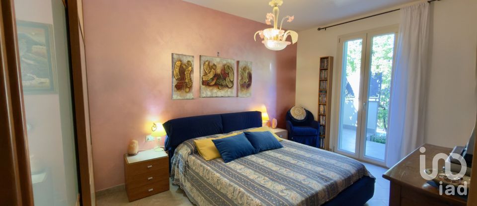 Appartamento 5 locali di 95 m² a Imperia (18100)