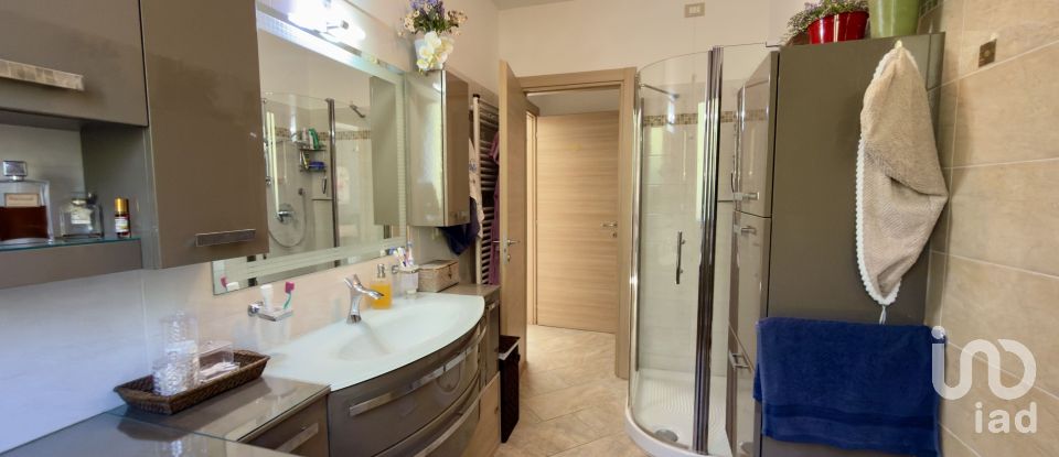 Appartamento 5 locali di 95 m² a Imperia (18100)