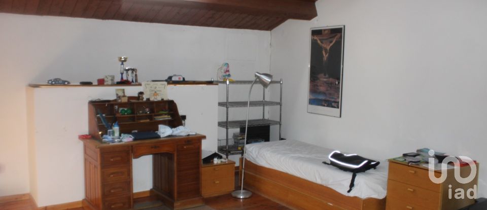 House 5 rooms of 326 m² in Fano (61032)