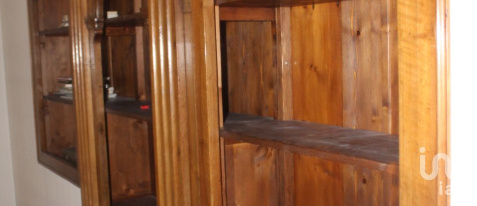 House 5 rooms of 326 m² in Fano (61032)