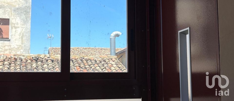 Hotel 8 rooms of 141 m² in Fano (61032)