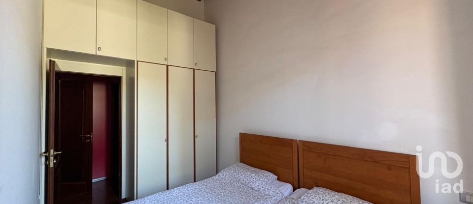 Hotel 8 rooms of 141 m² in Fano (61032)