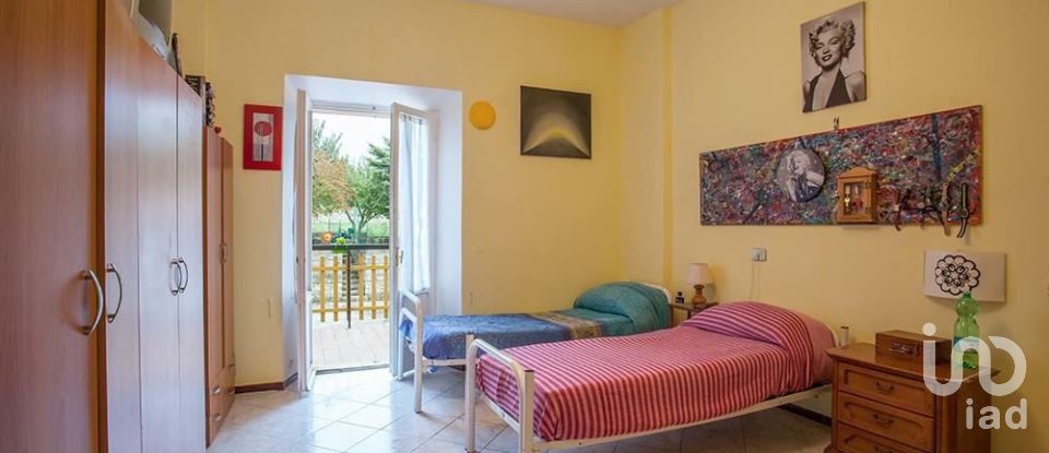 Hotel-ristorante di 2.600 m² in Fabriano (60044)