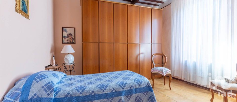 House 7 rooms of 130 m² in Casciana Terme (56034)