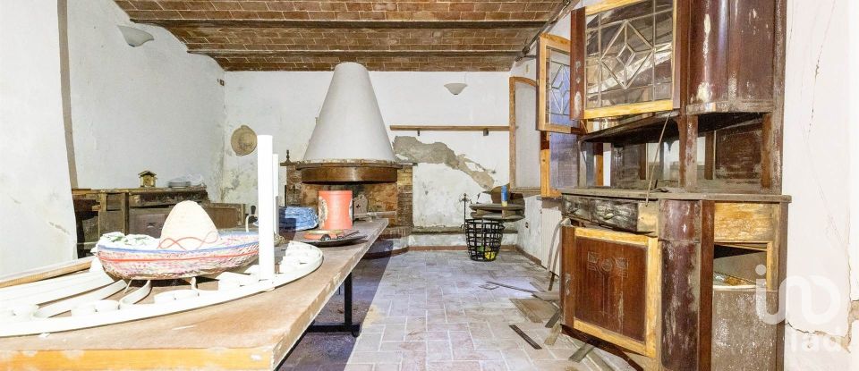 House 7 rooms of 130 m² in Casciana Terme (56034)