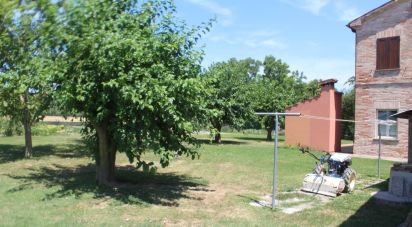 Villa Bifamiliare 8 locali di 363 m² in Fano (61032)