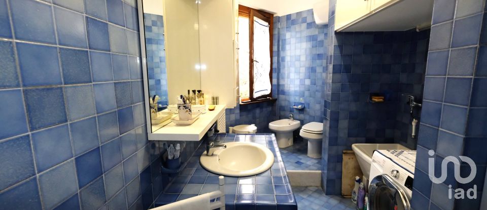 Farm 13 rooms of 400 m² in Belvedere Ostrense (60030)