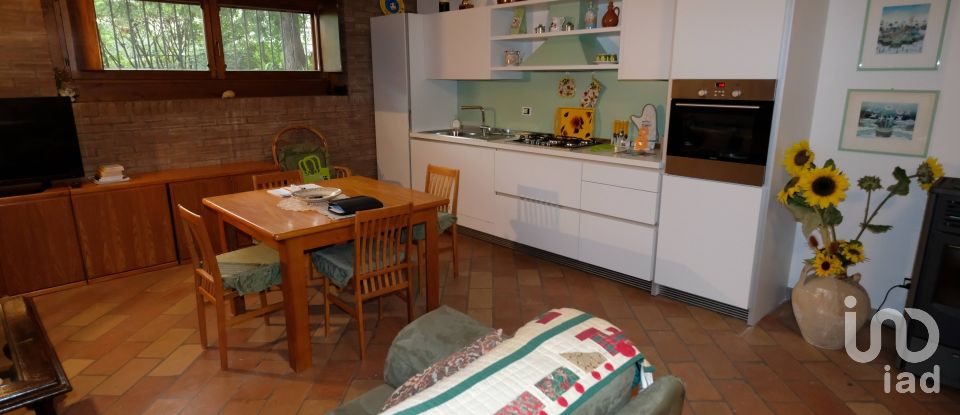 Farm 13 rooms of 400 m² in Belvedere Ostrense (60030)