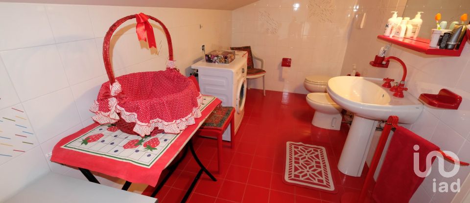 Farm 13 rooms of 400 m² in Belvedere Ostrense (60030)