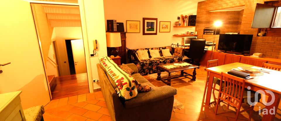 Farm 13 rooms of 400 m² in Belvedere Ostrense (60030)