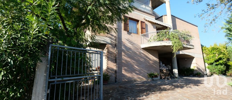 Farm 13 rooms of 400 m² in Belvedere Ostrense (60030)