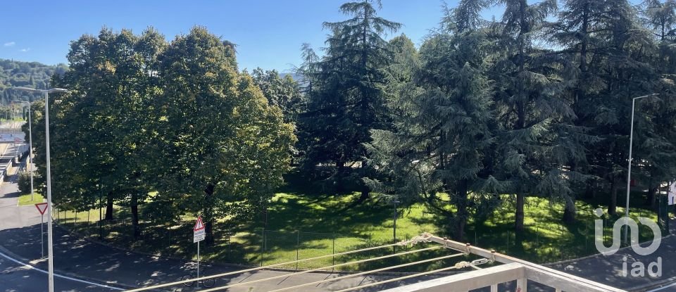 Apartment 5 rooms of 97 m² in Arezzo (52100)