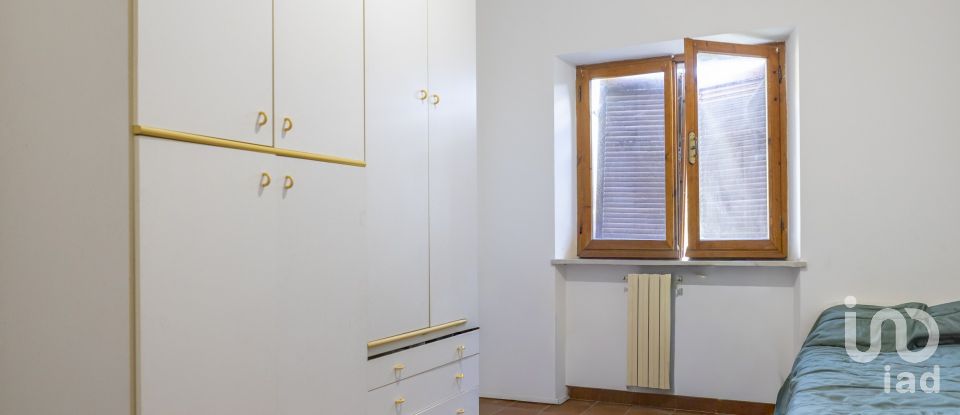 House 10 rooms of 235 m² in Macerata (62100)