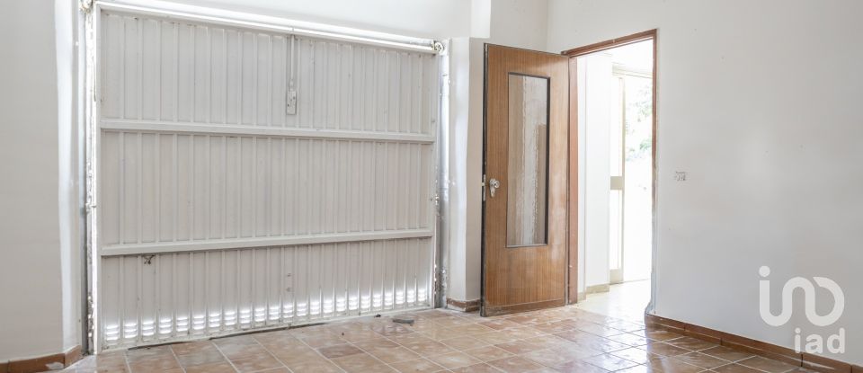 House 10 rooms of 235 m² in Macerata (62100)