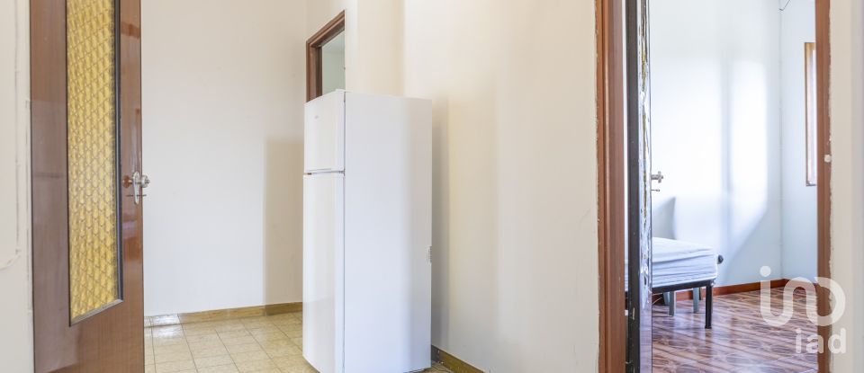 House 10 rooms of 235 m² in Macerata (62100)