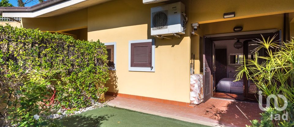 Traditional house 4 rooms of 119 m² in Roma (00163)