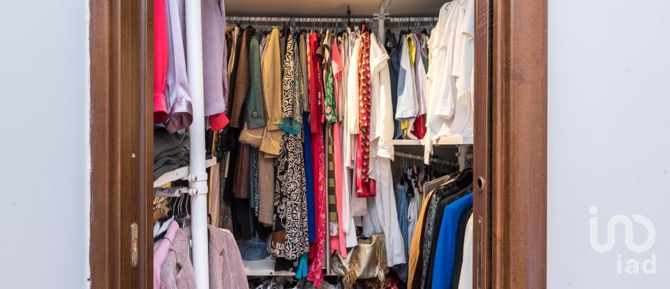 Traditional house 4 rooms of 119 m² in Roma (00163)