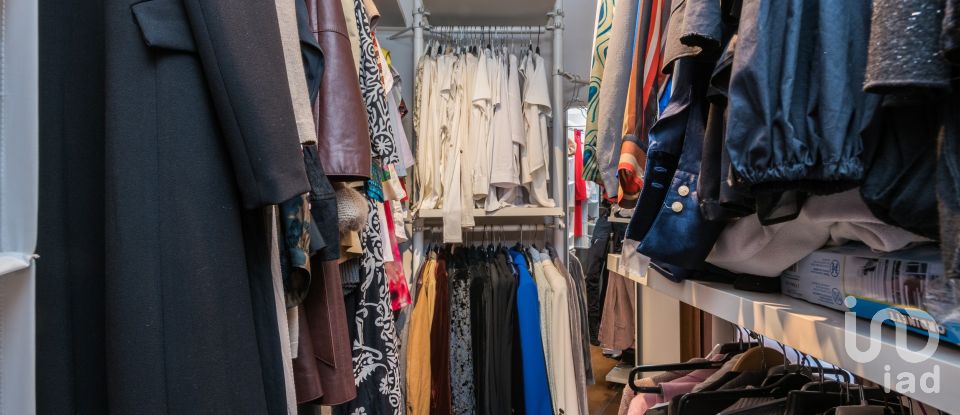 Traditional house 4 rooms of 119 m² in Roma (00163)