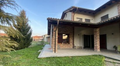 Casale 10 locali di 336 m² in Riva presso Chieri (10020)