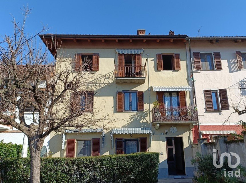 Duplex 5 rooms of 160 m² in Trofarello (10028)