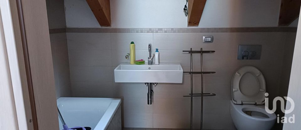 Duplex 5 rooms of 160 m² in Trofarello (10028)