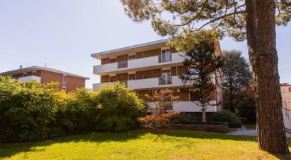 Three-room apartment of 111 m² in Samarate (21017)