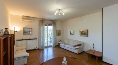 Three-room apartment of 111 m² in Samarate (21017)