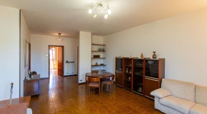 Trilocale di 111 m² a Samarate (21017)
