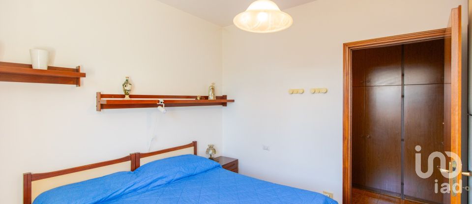 Three-room apartment of 111 m² in Samarate (21017)