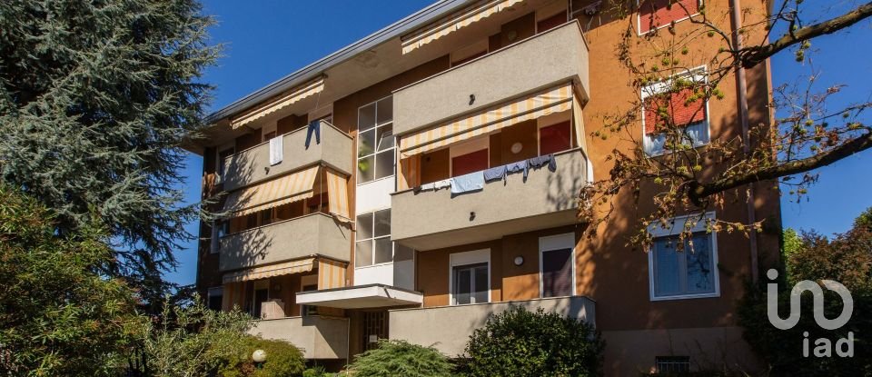 Three-room apartment of 111 m² in Samarate (21017)