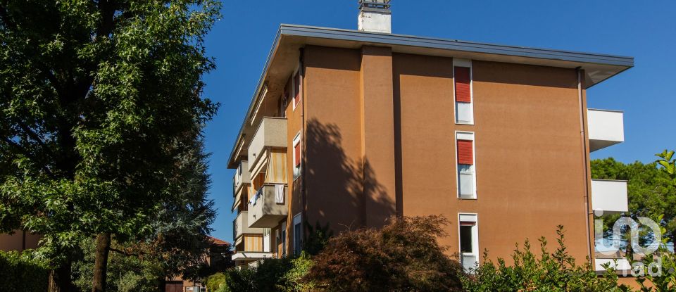 Three-room apartment of 111 m² in Samarate (21017)