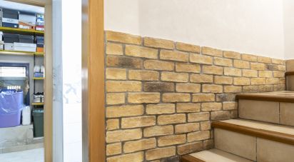 Mansion 6 rooms of 120 m² in Monte Urano (63813)