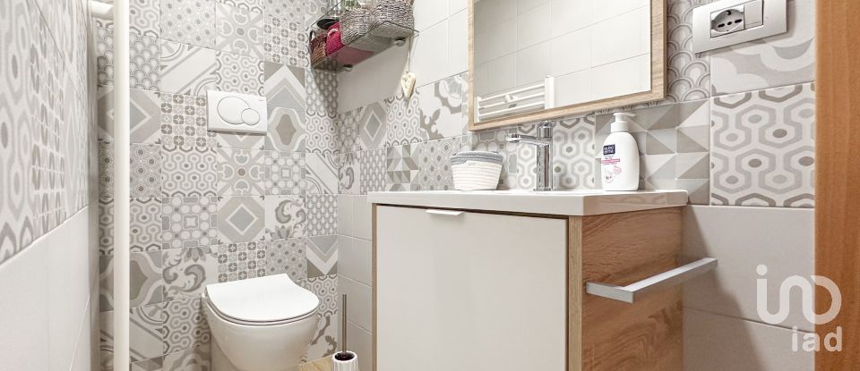 Mansion 6 rooms of 120 m² in Monte Urano (63813)