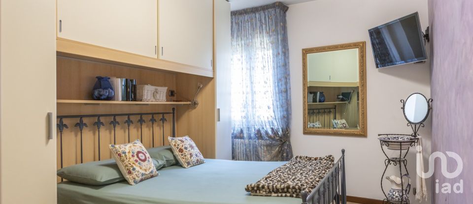 Mansion 6 rooms of 120 m² in Monte Urano (63813)