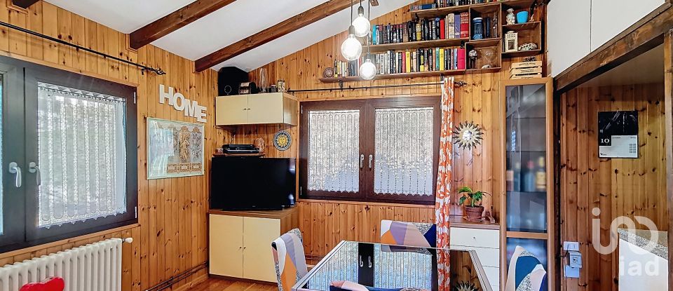 Pavilion 2 rooms of 58 m² in - (11020)