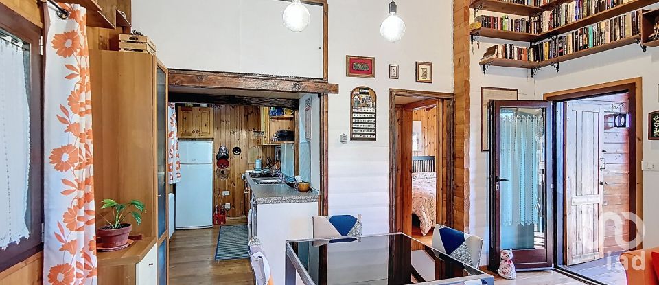 Pavilion 2 rooms of 58 m² in - (11020)