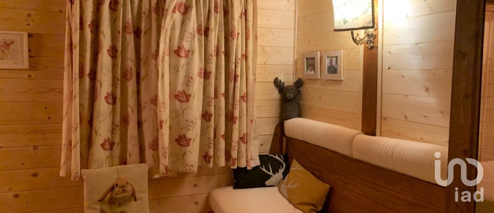 Baita / Chalet 4 locali di 90 m² in Castelli (64041)