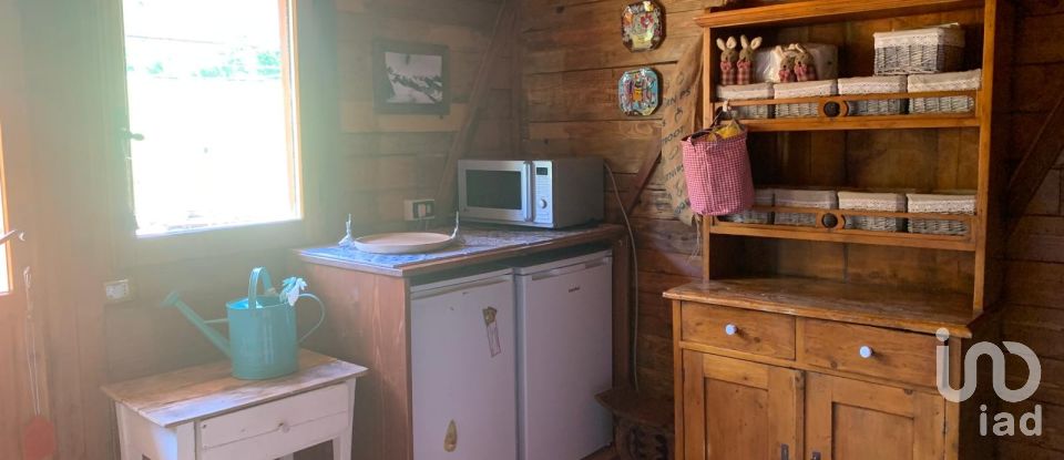 Baita / Chalet 4 locali di 90 m² in Castelli (64041)