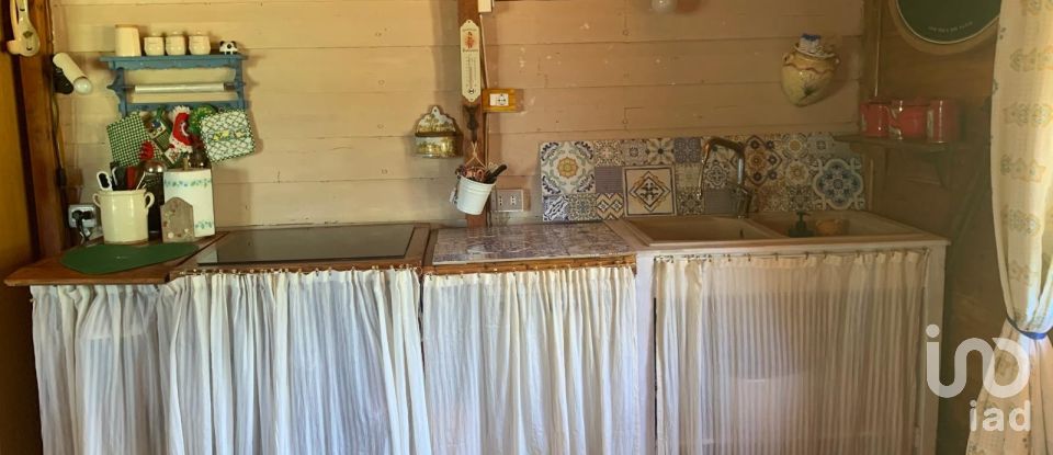 Baita / Chalet 4 locali di 90 m² in Castelli (64041)