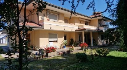 House 16 rooms of 400 m² in Teolo (35037)