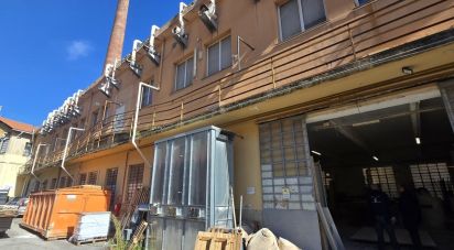 Capannone di 1.200 m² in Genova (16161)