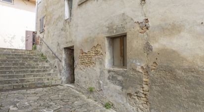 Casa indipendente 4 locali di 176 m² in Offagna (60020)