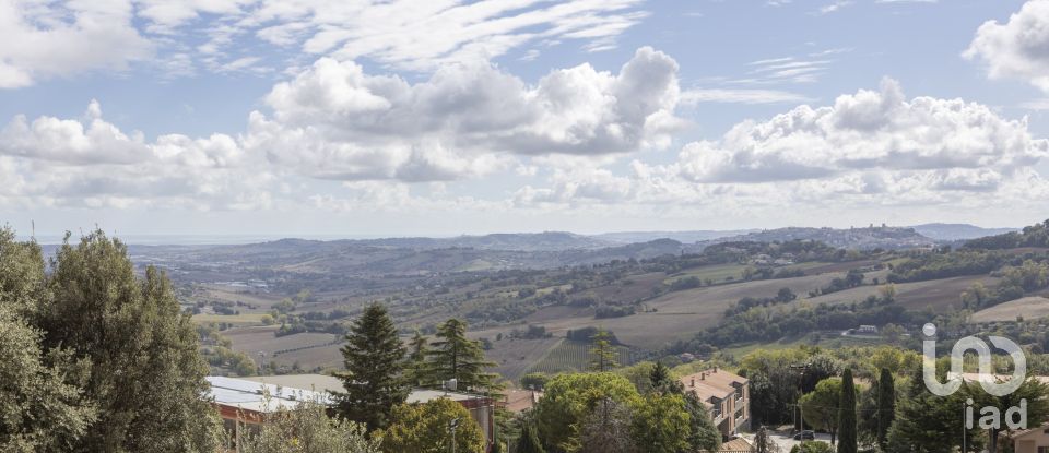 Townhouse 4 rooms of 176 m² in Offagna (60020)