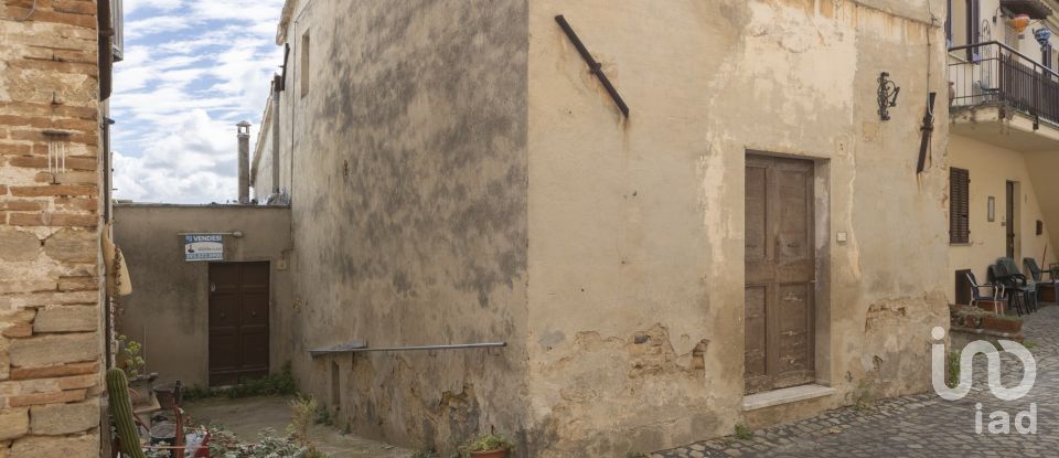 Townhouse 4 rooms of 176 m² in Offagna (60020)