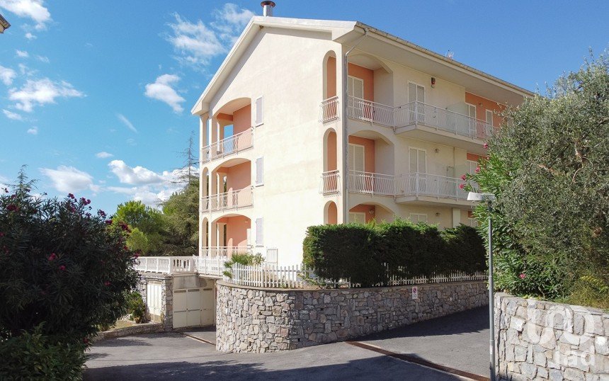 Bilocale di 46 m² a Ceriale (17023)