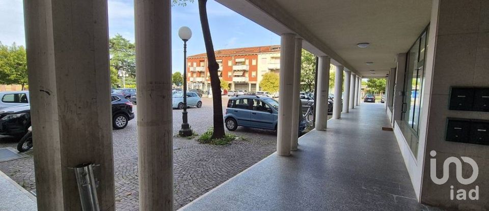Shop / premises commercial of 140 m² in Santa Maria di Sala (30036)