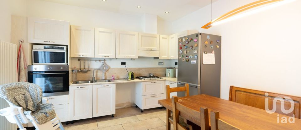 Townhouse 9 rooms of 196 m² in Fiesole (50014)