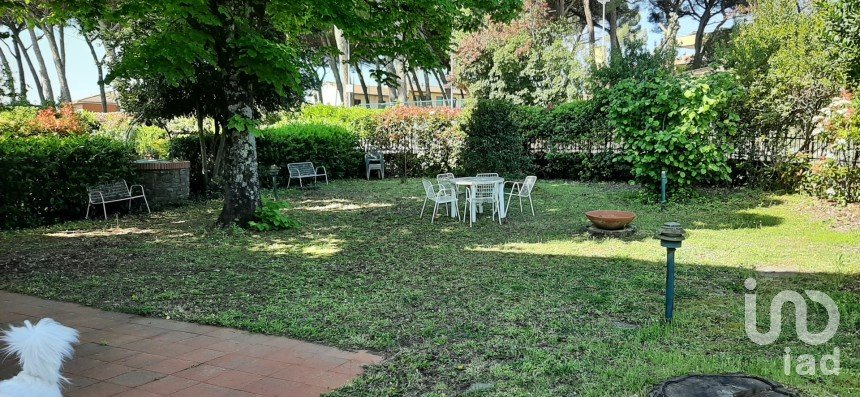 House 13 rooms of 250 m² in Tavarnelle Val di Pesa (50028)