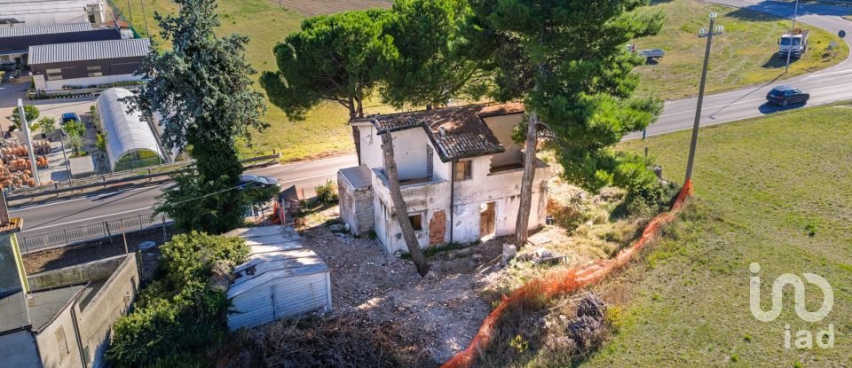 Townhouse 4 rooms of 127 m² in Civitanova Marche (62012)