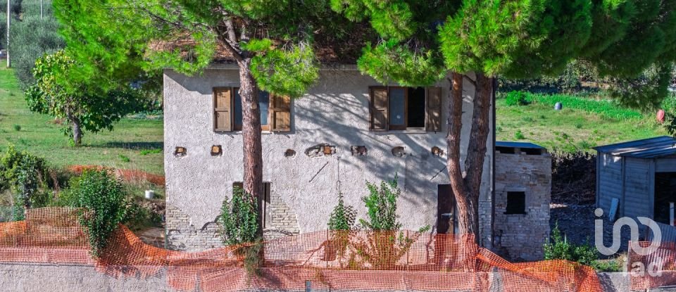 Townhouse 4 rooms of 127 m² in Civitanova Marche (62012)